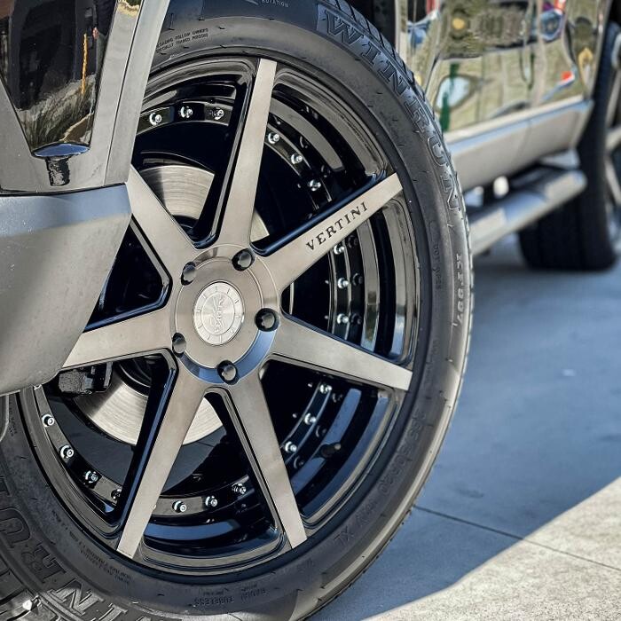 Images Ozzy Tyres Roxburgh Park