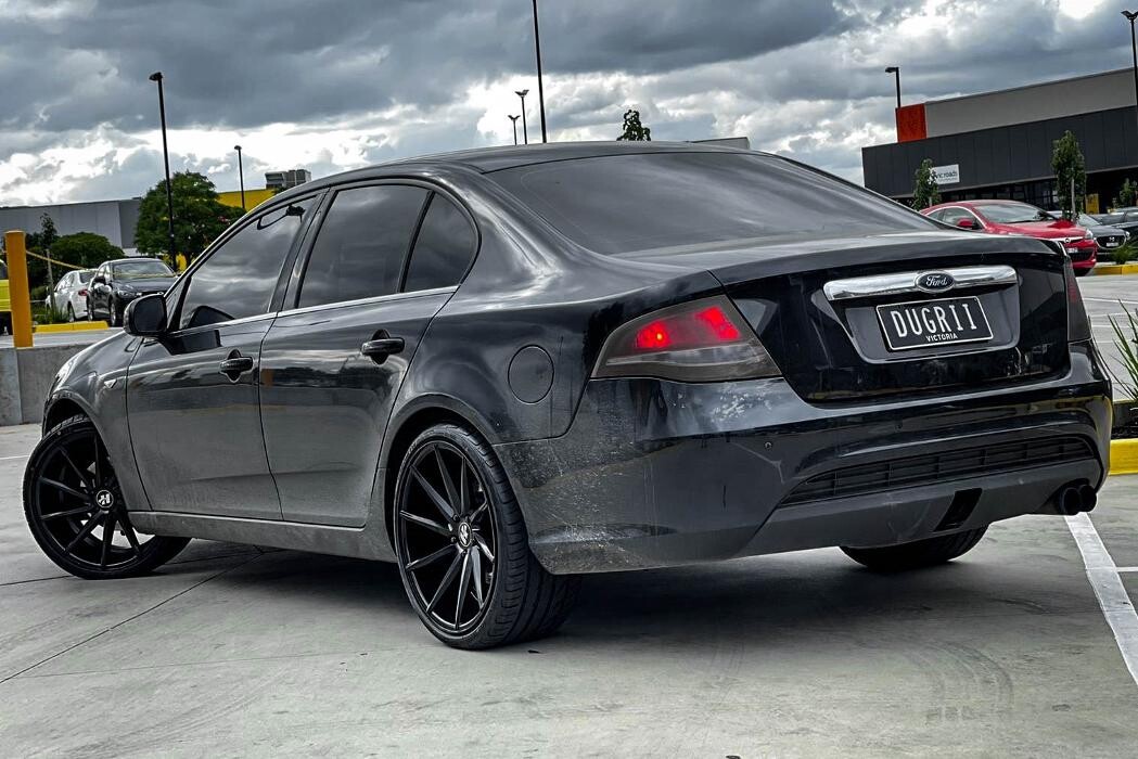 Images Ozzy Tyres Roxburgh Park
