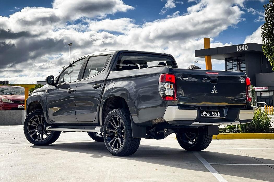 Images Ozzy Tyres Roxburgh Park