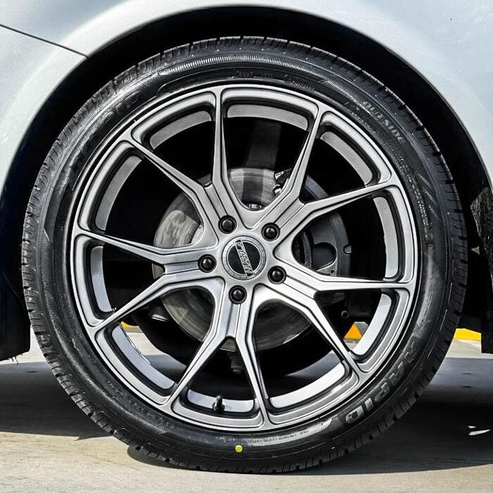 Images Ozzy Tyres Roxburgh Park