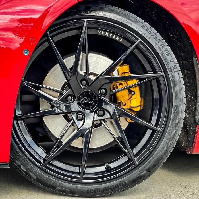 Images Ozzy Tyres Roxburgh Park