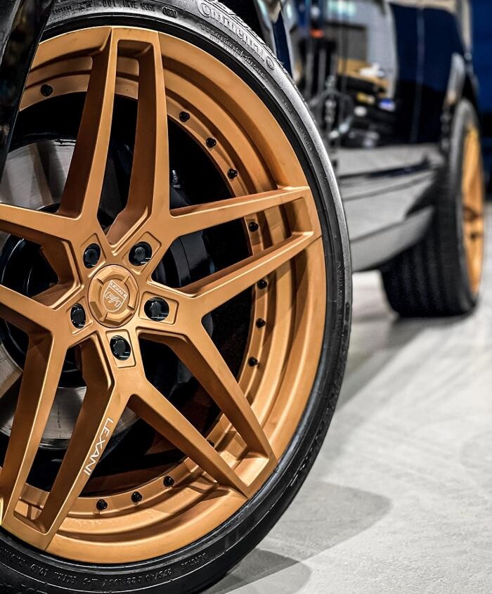 Images Ozzy Tyres Roxburgh Park