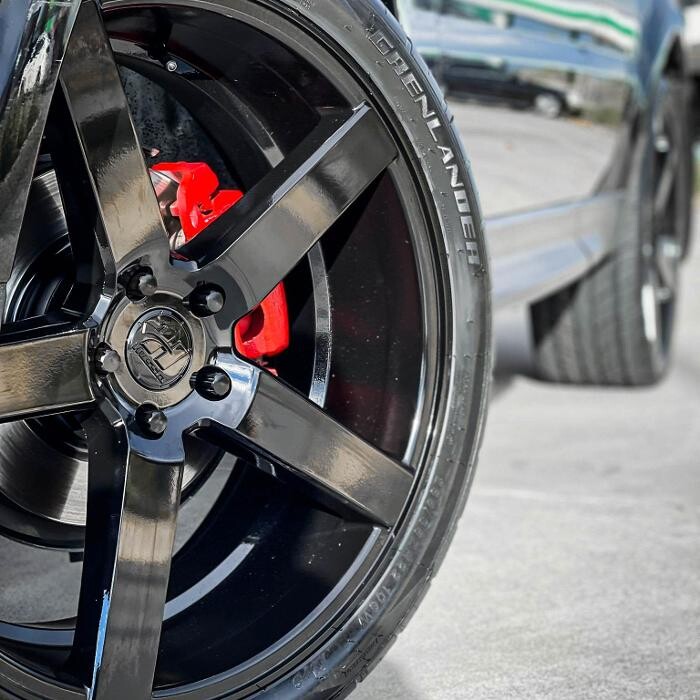 Images Ozzy Tyres Roxburgh Park