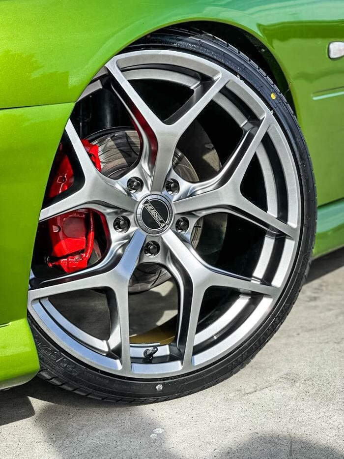 Images Ozzy Tyres Roxburgh Park