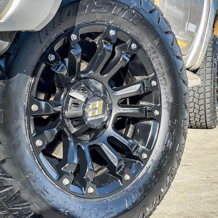 Images Ozzy Tyres Roxburgh Park