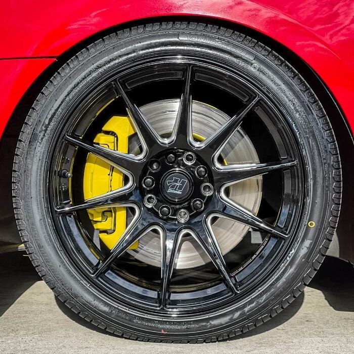Images Ozzy Tyres Roxburgh Park