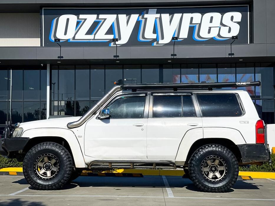 Images Ozzy Tyres Roxburgh Park