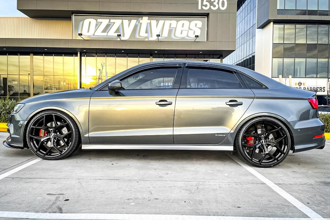 Images Ozzy Tyres Roxburgh Park
