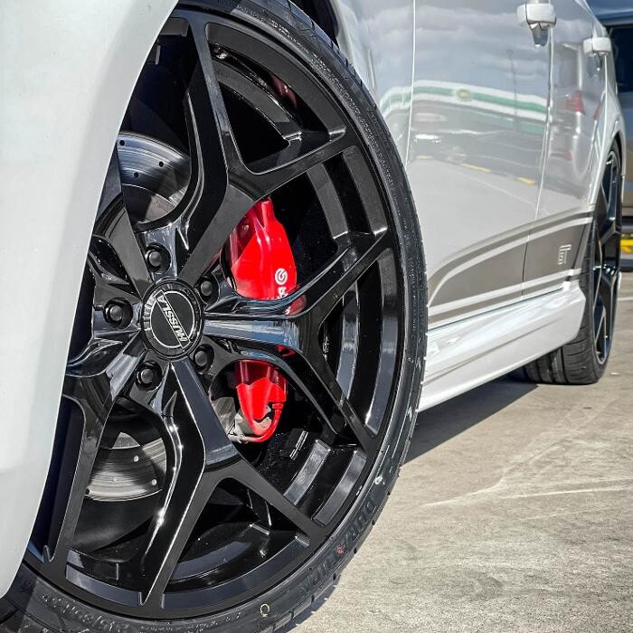 Images Ozzy Tyres Roxburgh Park