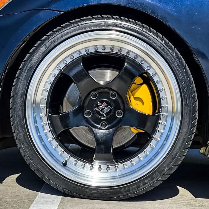 Images Ozzy Tyres Roxburgh Park