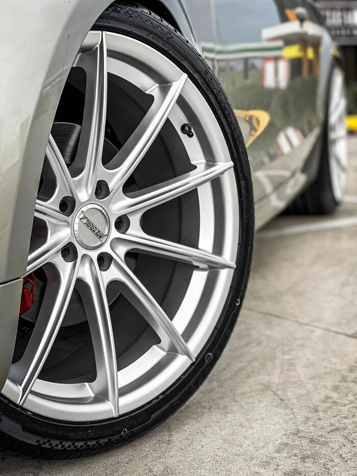 Images Ozzy Tyres Roxburgh Park