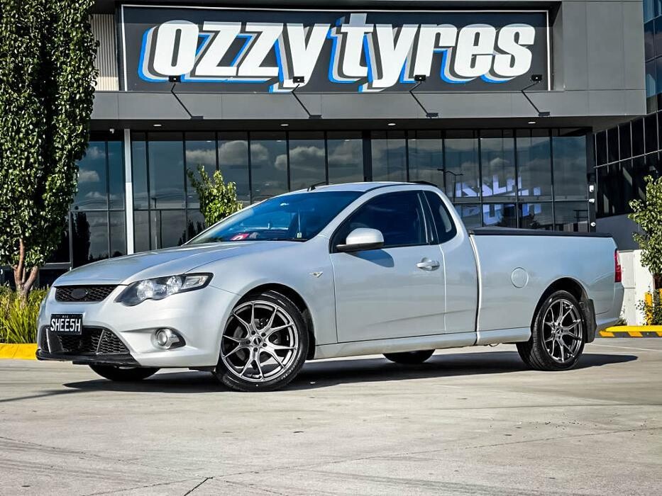 Images Ozzy Tyres Roxburgh Park