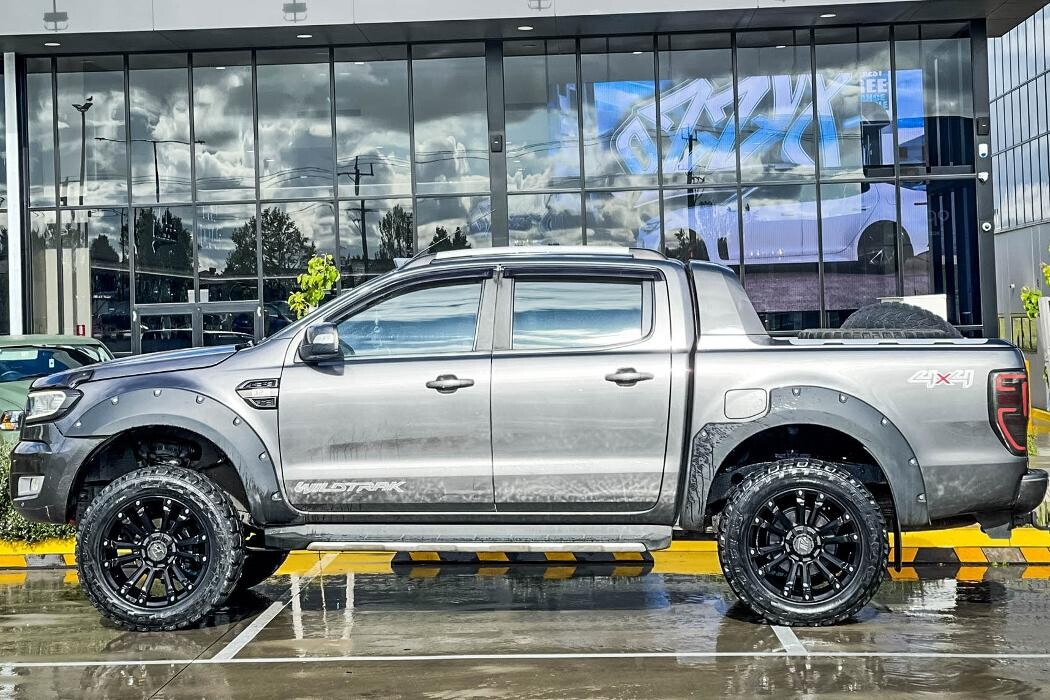 Images Ozzy Tyres Roxburgh Park