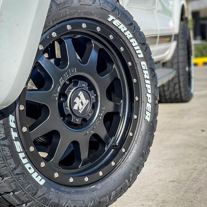 Images Ozzy Tyres Roxburgh Park
