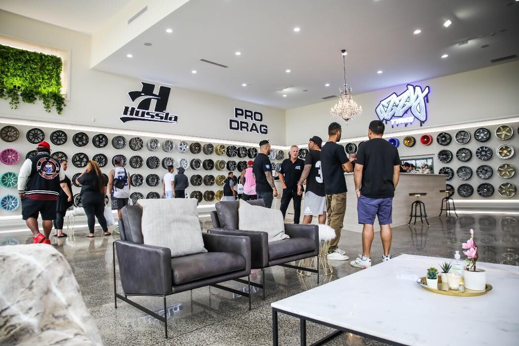 Images Ozzy Tyres Roxburgh Park