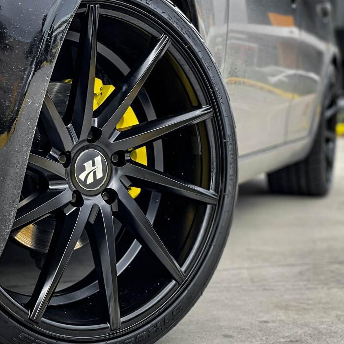 Images Ozzy Tyres Roxburgh Park