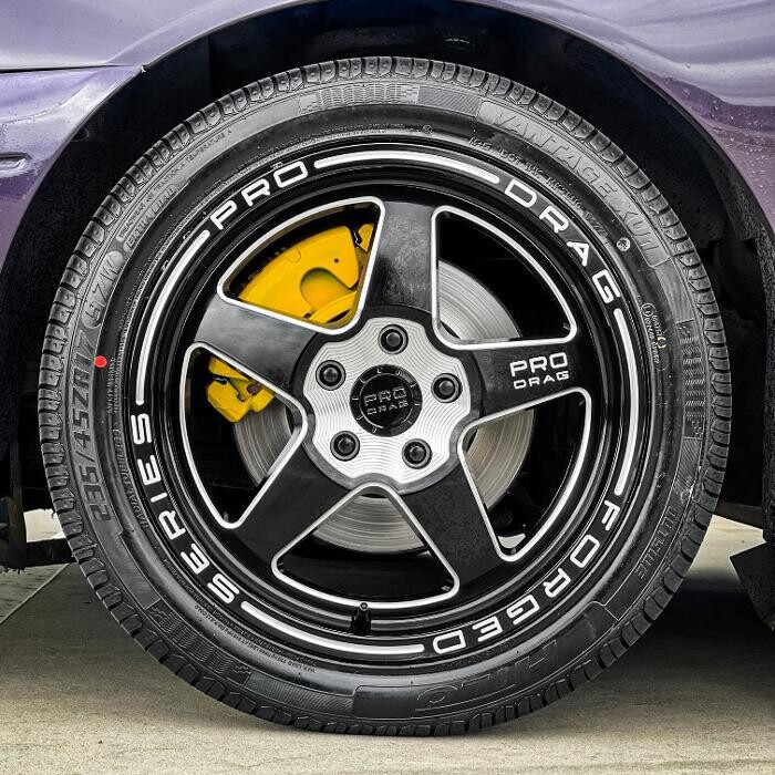 Images Ozzy Tyres Roxburgh Park