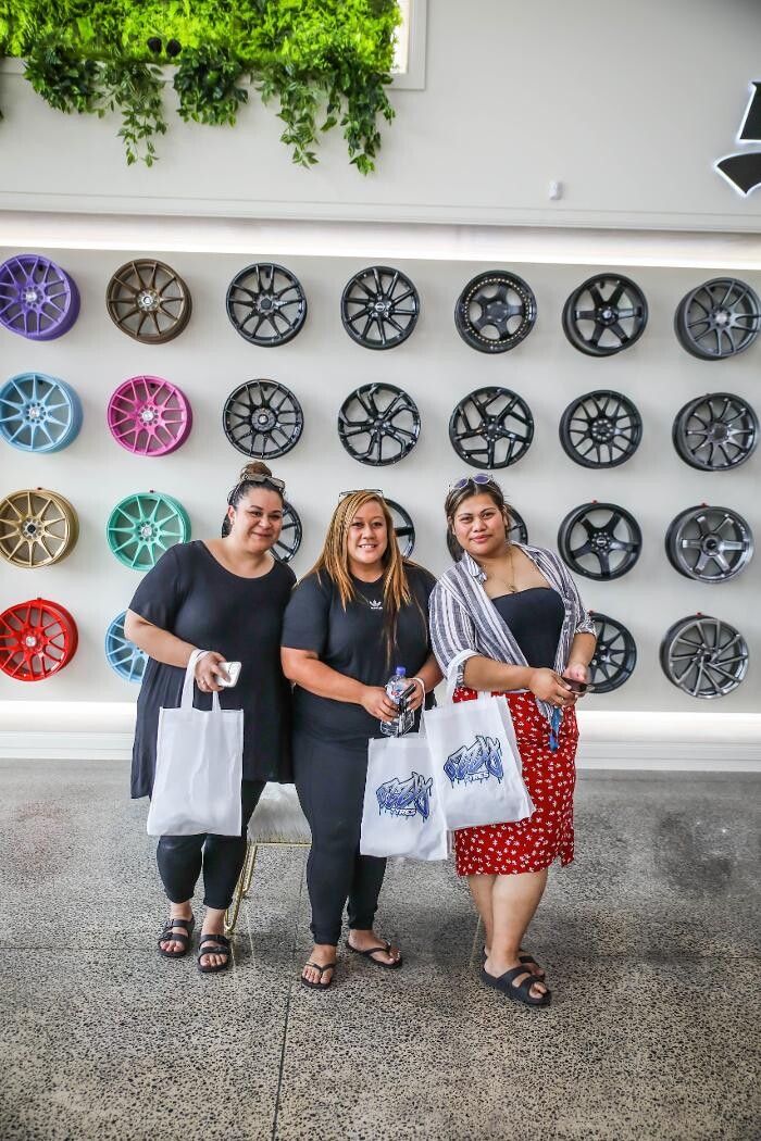 Images Ozzy Tyres Roxburgh Park
