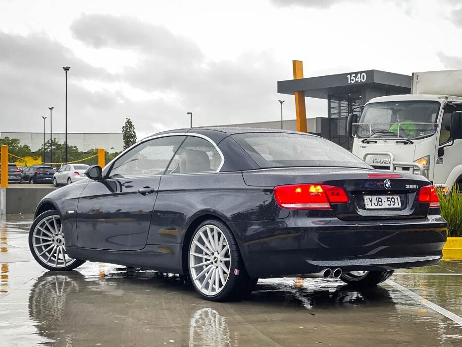 Images Ozzy Tyres Roxburgh Park
