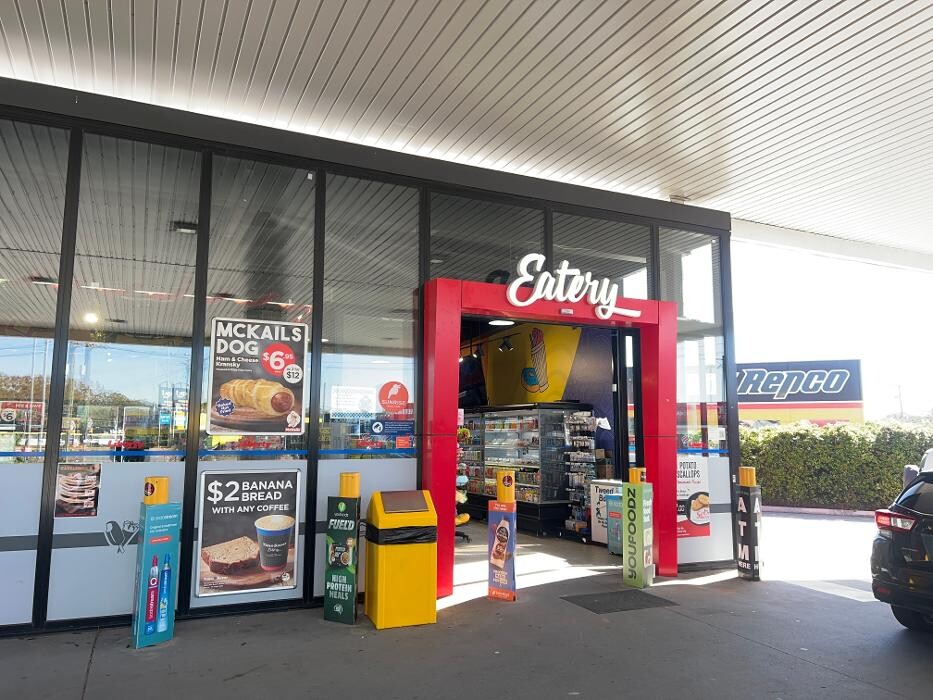 Images CoinFlip Bitcoin ATM - Liberty Oil Lawnton (Strathpine)