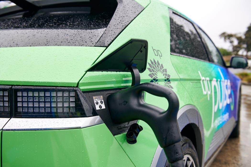 Images bp pulse EV Charging Station