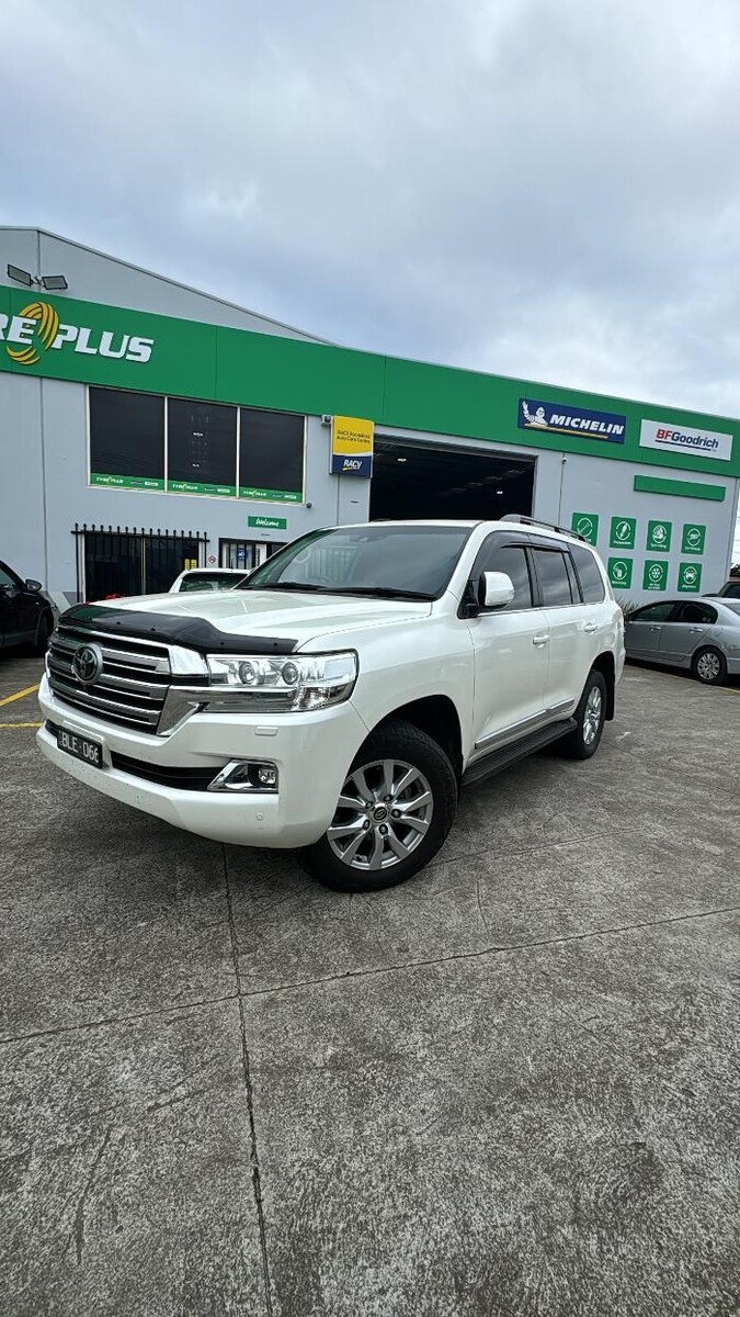Images TyrePlus Melton | RACV Autocare Centre Melton