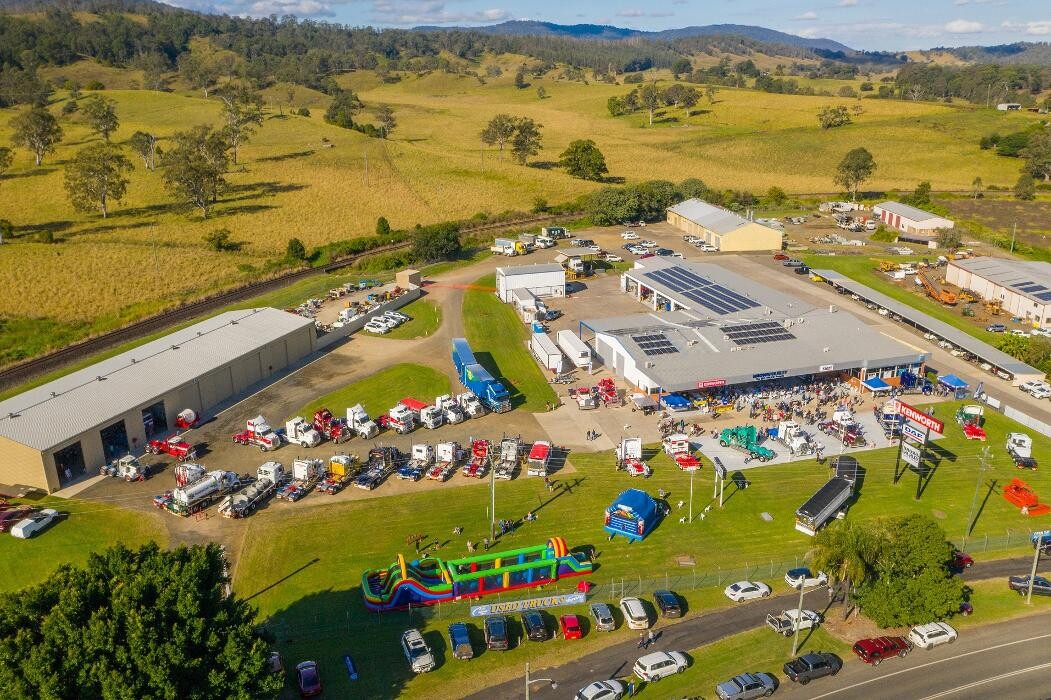 Images Brown and Hurley Kyogle - New & Used Trucks & Trailers, Parts & Service