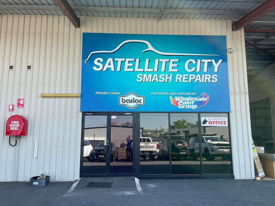 Images Satellite City Smash Repairs