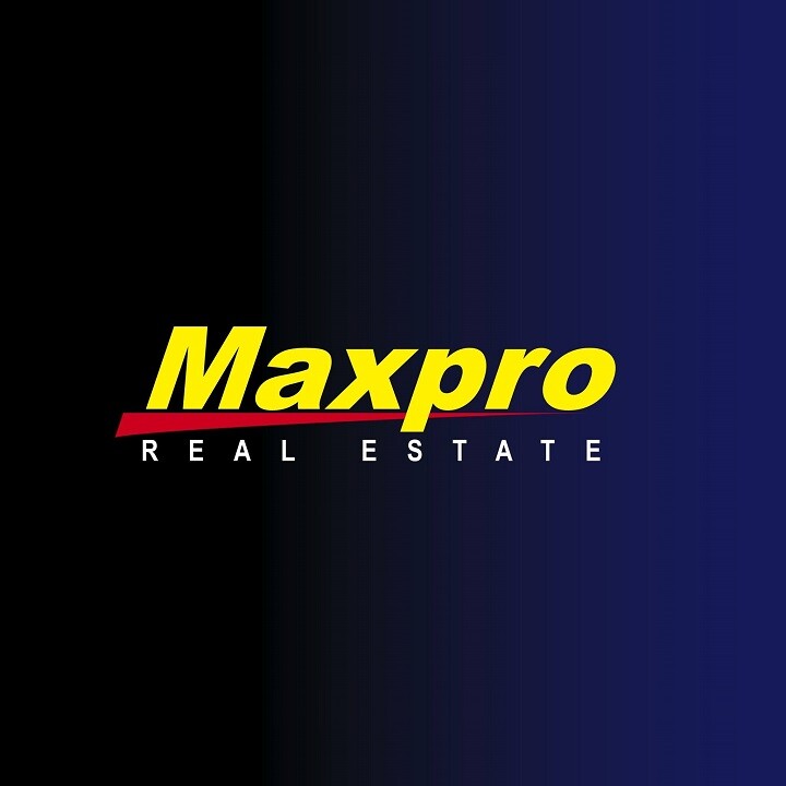 Maxpro Real Estate Logo
