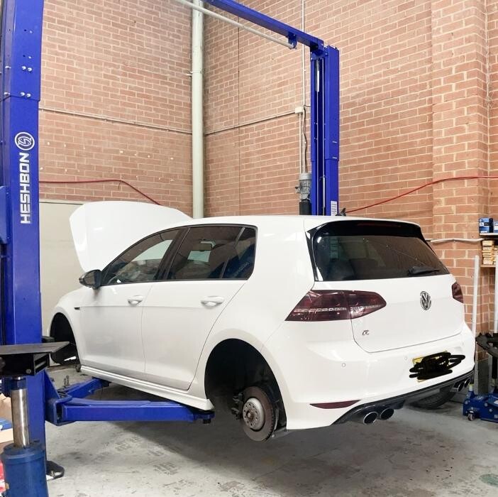 Images TYREPLUS Botany