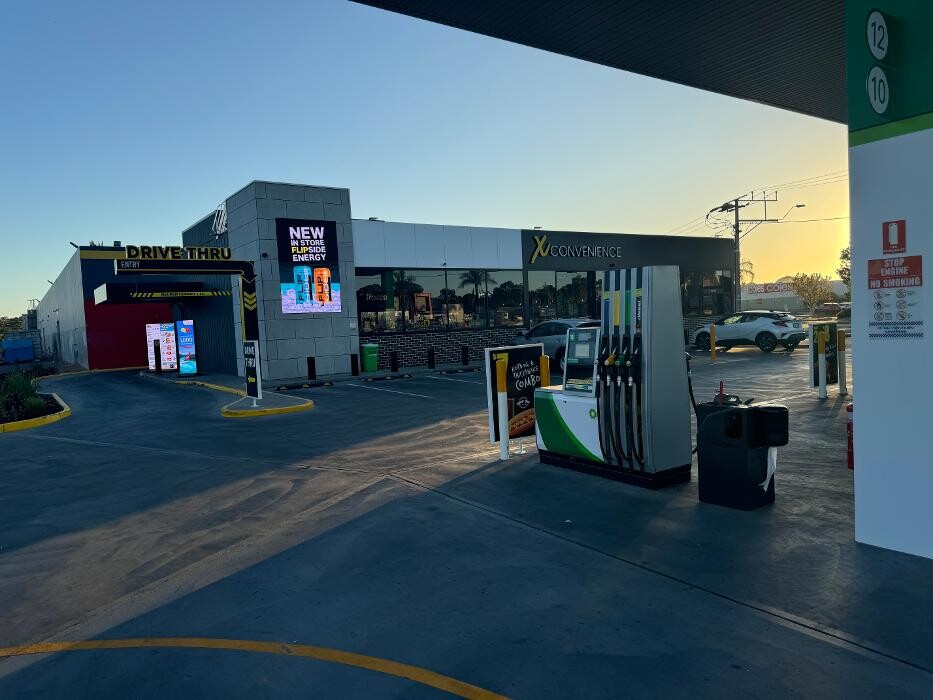 Images bp X Convenience Hollywood Plaza