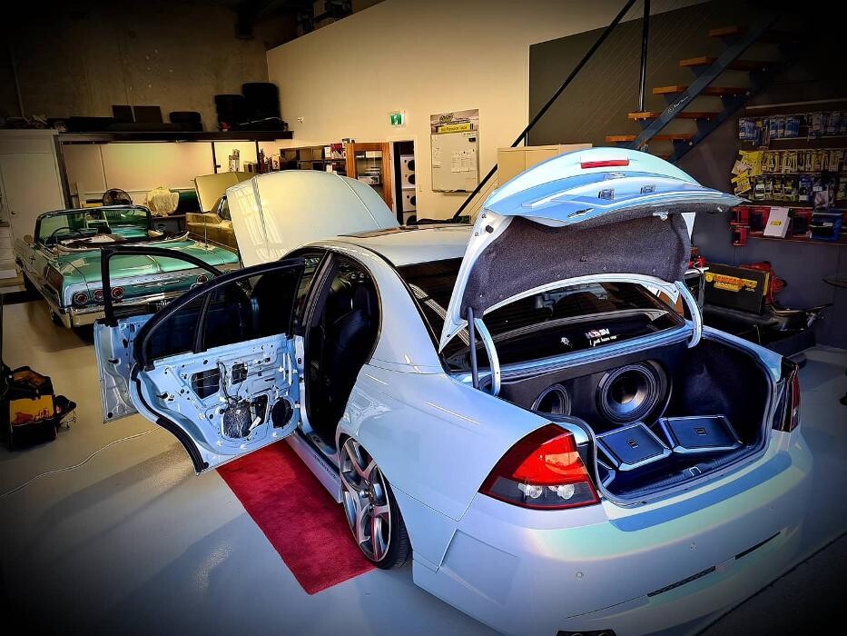 Images AAV - Automotive Audio Visual