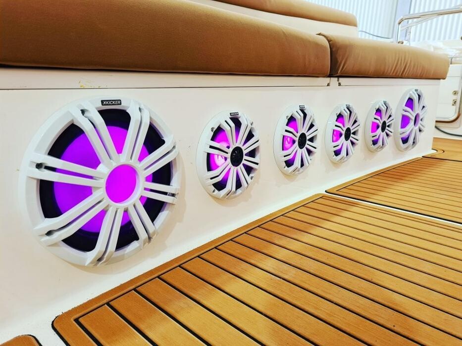 Images AAV - Automotive Audio Visual