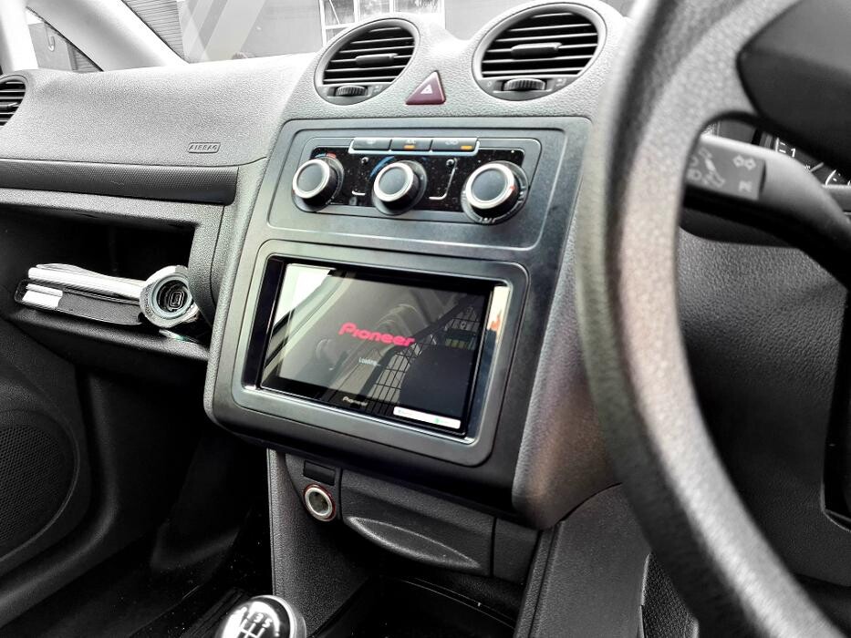 Images AAV - Automotive Audio Visual