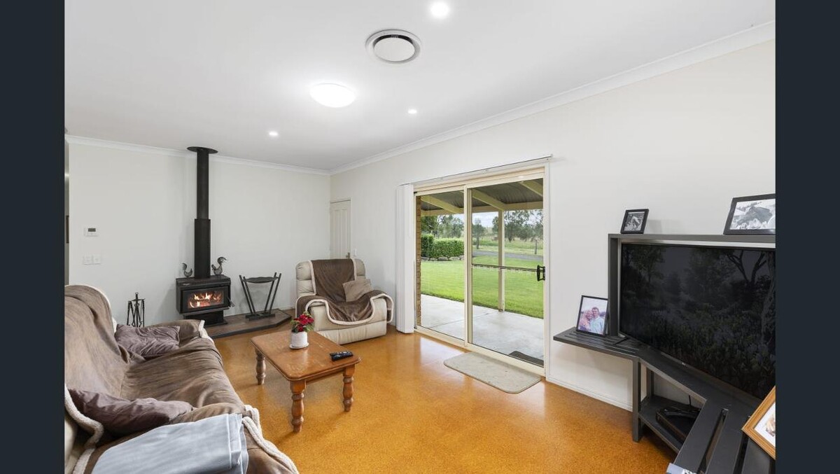 Images D-Blinds (Downs Awning & Blinds Centre)