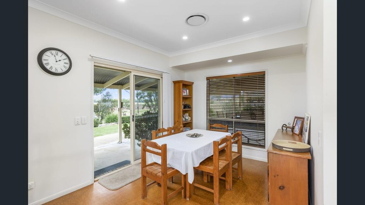 Images D-Blinds (Downs Awning & Blinds Centre)