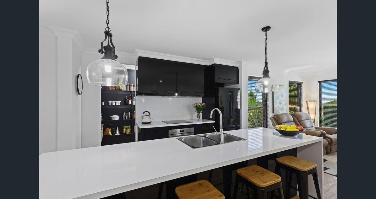 Images D-Blinds (Downs Awning & Blinds Centre)