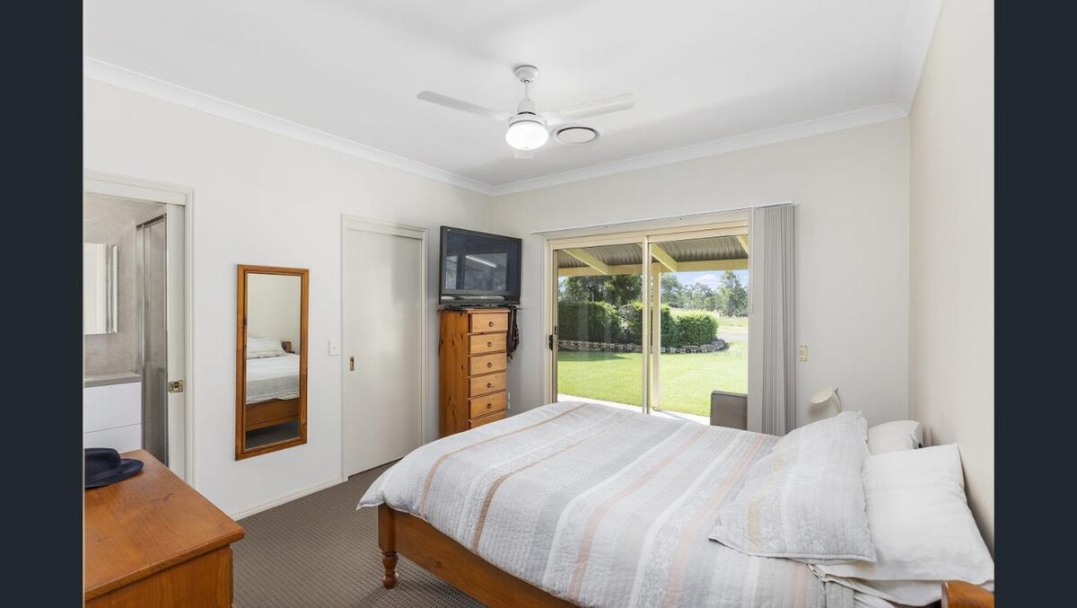 Images D-Blinds (Downs Awning & Blinds Centre)