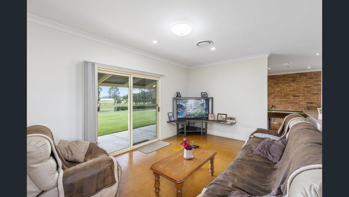 Images D-Blinds (Downs Awning & Blinds Centre)