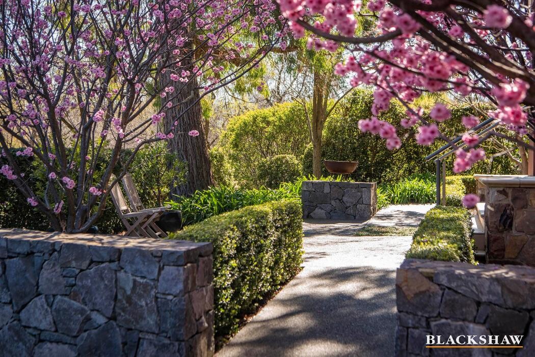 Images Blackshaw Real Estate Woden