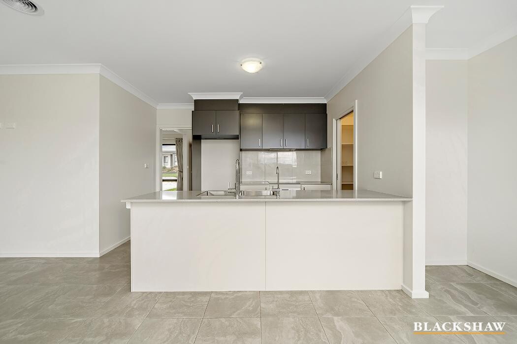 Images Blackshaw Real Estate Queanbeyan & Jerrabomberra