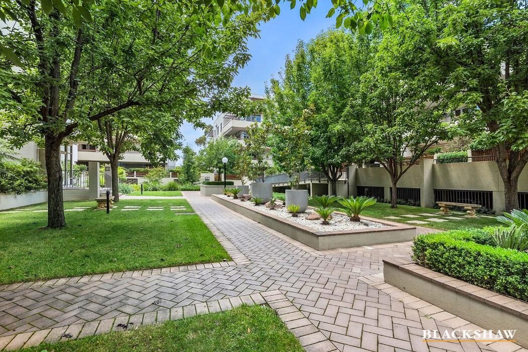 Images Blackshaw Real Estate Queanbeyan & Jerrabomberra