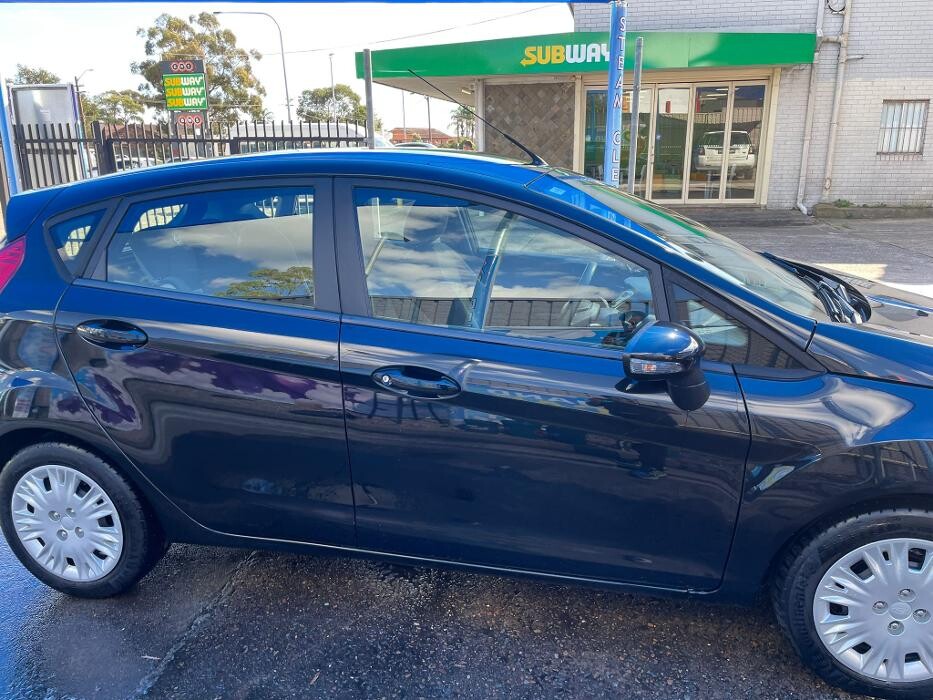 Images Engadine premium hand car wash and cafe
