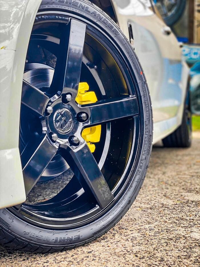 Images Ozzy Tyres Ferntree Gully