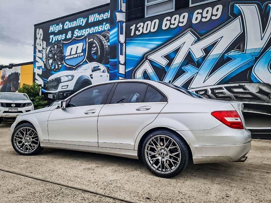 Images Ozzy Tyres Ferntree Gully