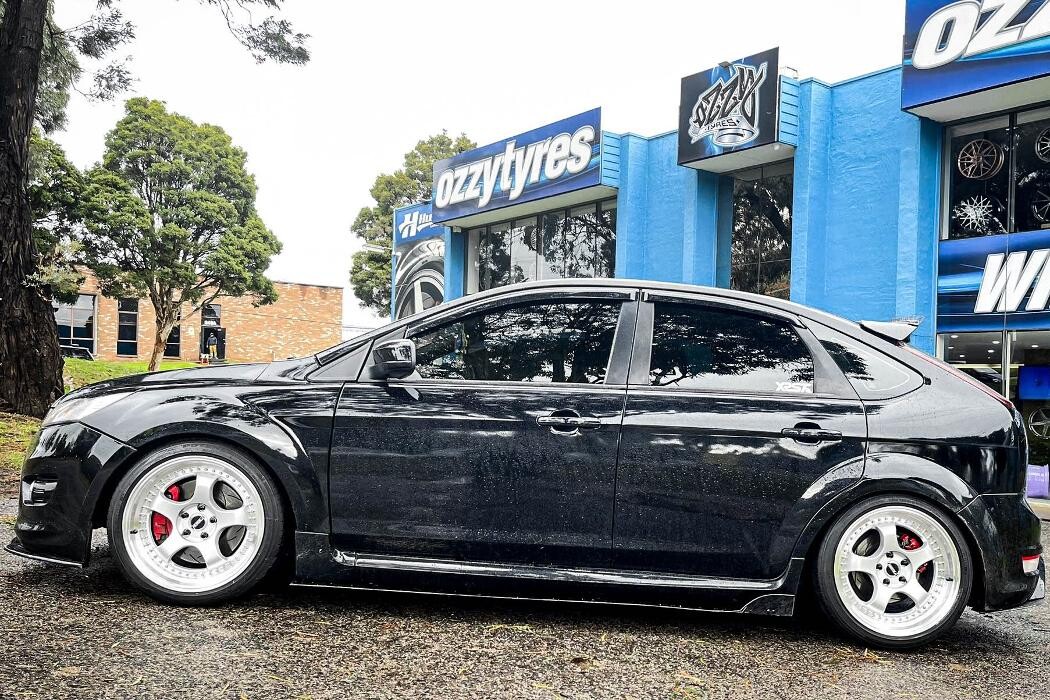 Images Ozzy Tyres Ferntree Gully