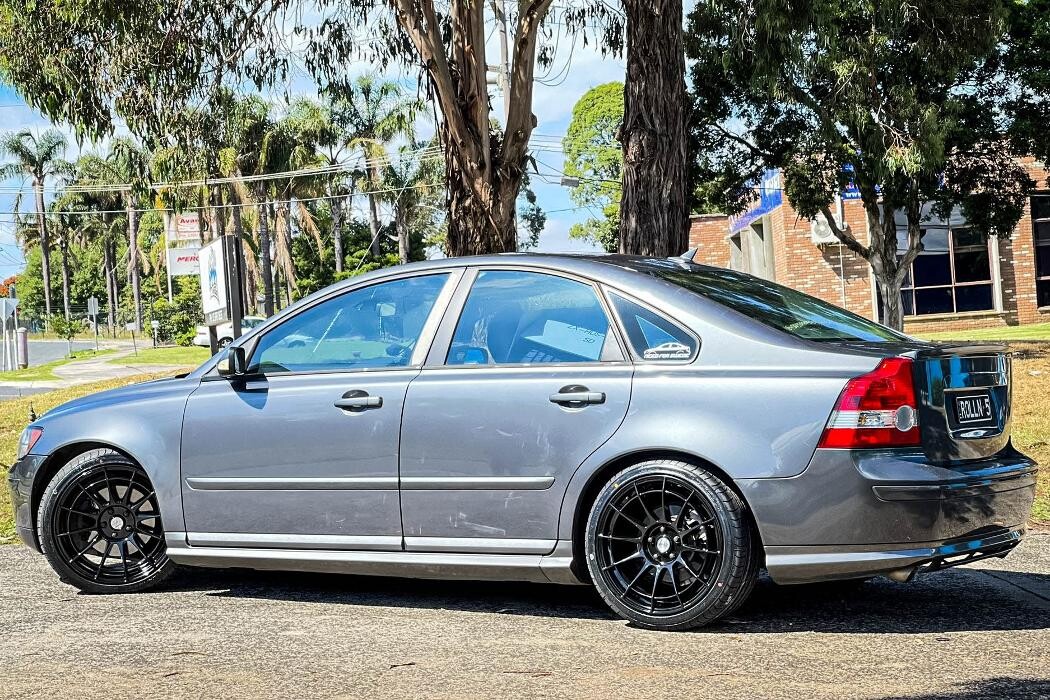 Images Ozzy Tyres Ferntree Gully