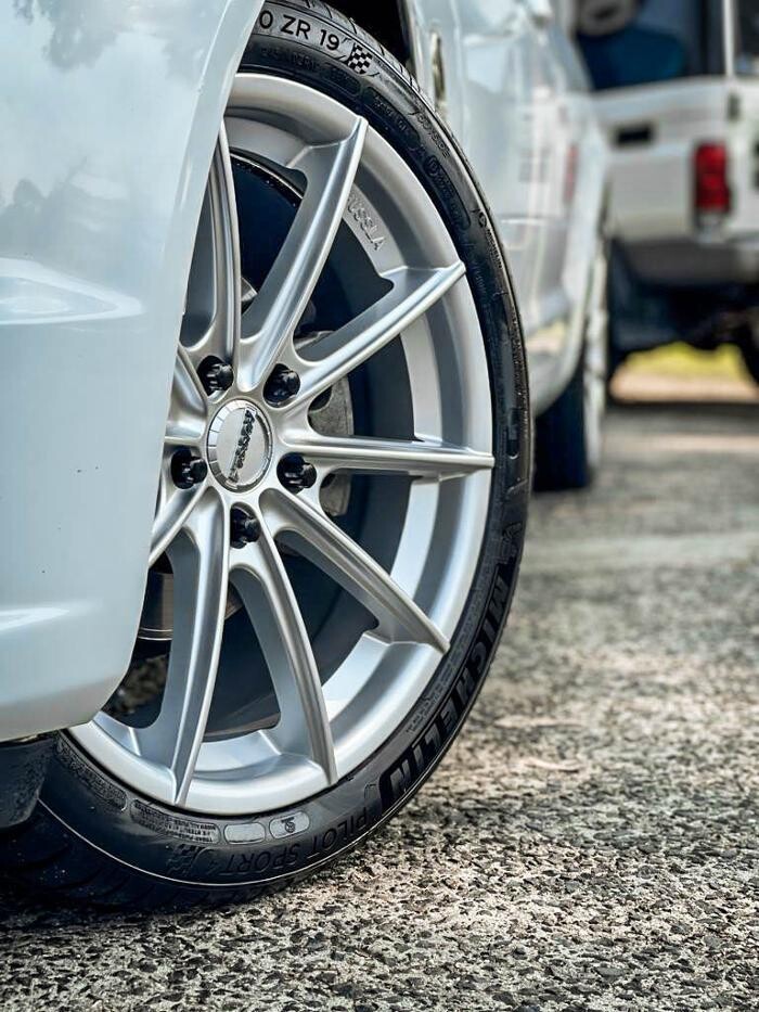Images Ozzy Tyres Ferntree Gully