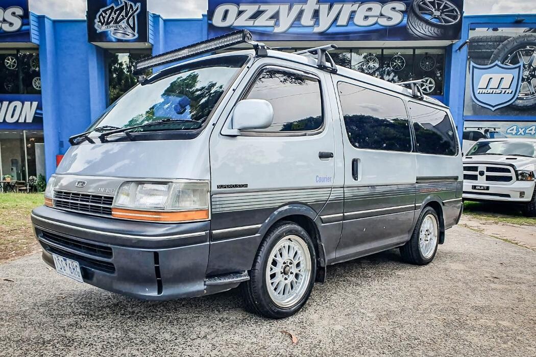 Images Ozzy Tyres Ferntree Gully