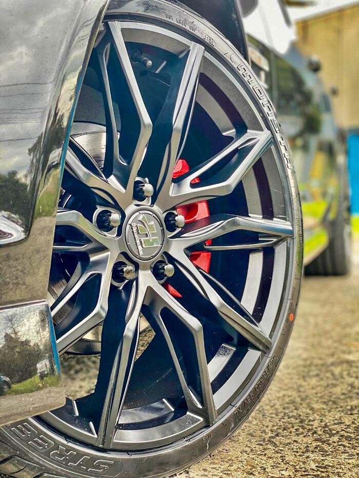 Images Ozzy Tyres Ferntree Gully